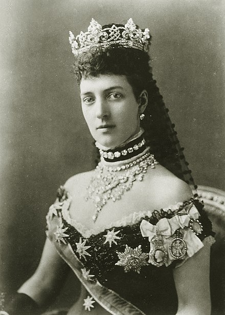 440px-Queen_Alexandra,_the_Princess_of_Wales